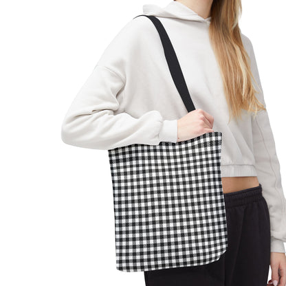 Young woman wearing black and white gingham tote bag 13×13 on shoulder with vichy check pattern - LeBonJournal